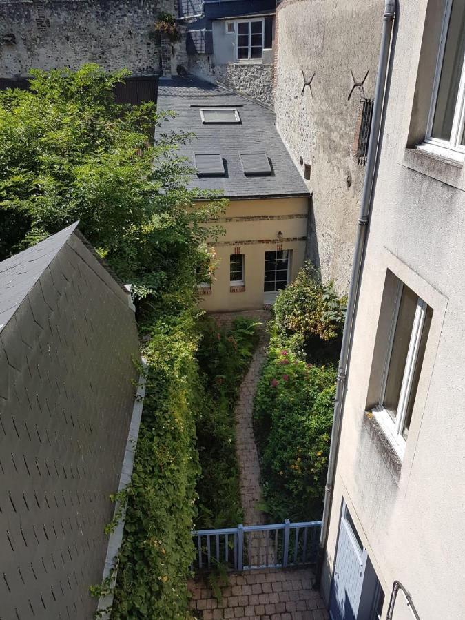 La Du Petit Matelot Honfleur